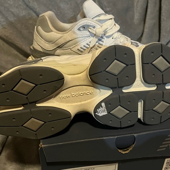 New Balance 9060 Beige and Light Gray Sneakers - Picture 6 of 7